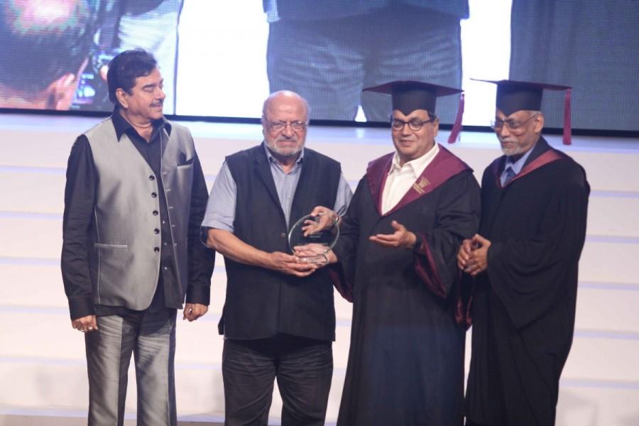 Whistling Woods International celebrated the 10th Annual Convocation ceremony. WWI,Whistling Woods International,10th Annual Convocation ceremony
