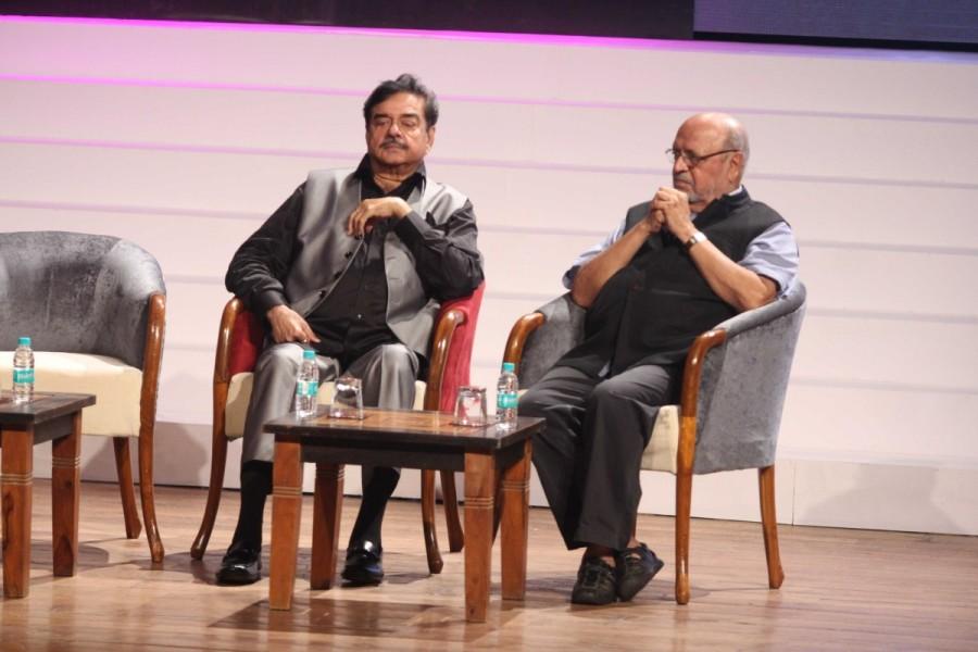 WWI celebrated the 10th Annual Convocation ceremony in Mumbai on 18th July 2017. WWI,Whistling Woods International,10th Annual Convocation ceremony