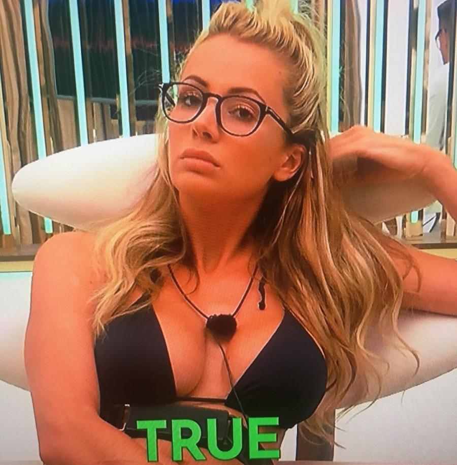 Love Island star Olivia Attwood looks completely DIFFERENT in a throwback  snap - Photos,Images,Gallery - 70657