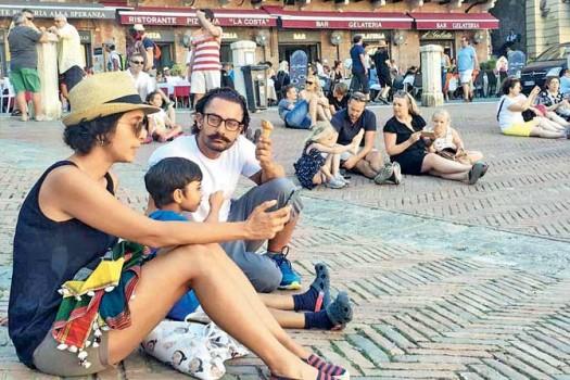 Aamir Khan has completed his shooting schedule in Malta for his upcoming film 'Thugs Of Hindostan'. The superstar has taken off for a quiet holiday in Italy with his wife Kiran Rao and son Azad Rao Khan. Aamir has been spending some quality time with them for the last few weeks. He wanted to unwind before getting into the promotions of Secret Superstar.
