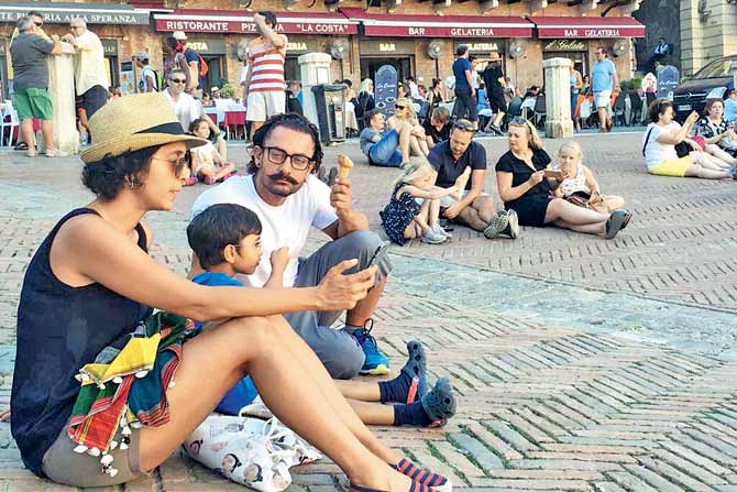 Aamir Khan has completed his shooting schedule in Malta for his upcoming film 'Thugs Of Hindostan'. The superstar has taken off for a quiet holiday in Italy with his wife Kiran Rao and son Azad Rao Khan. Aamir has been spending some quality time with them for the last few weeks. He wanted to unwind before getting into the promotions of Secret Superstar. Thugs Of Hindostan,Thugs Of Hindostan actor Aamir Khan,Aamir Khan,Aamir Khan with his family,Aamir Khan on vacation,Aamir Khan at Malta