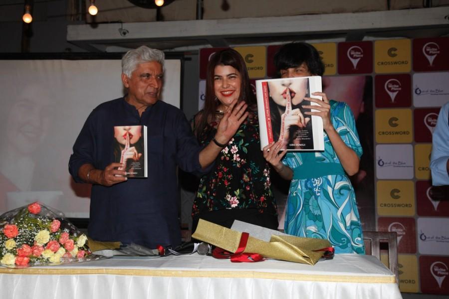 Indian poet Javed Akhtar, who is known for his great writing skills came forward in support of Kainaz Jussawalla's book launch - Coffee Days, Champagne Nights and other secrets and unveiled the book himself. Javed Akhtar,poet Javed Akhtar,Indian poet Javed Akhtar,Javed Akhtar at book launch