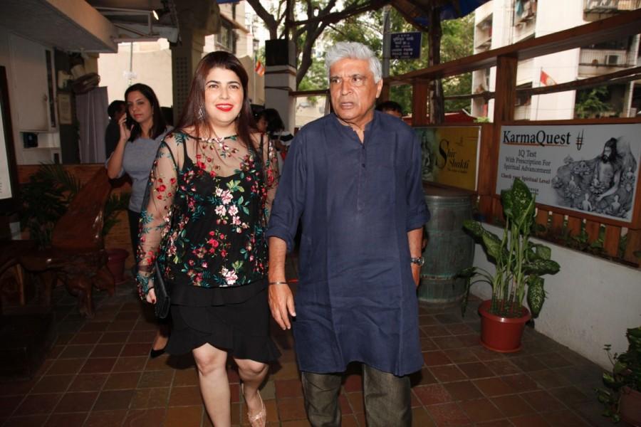 Javed Akhtar at the launch of Kainaz Jussawalla's Book Coffee Days. Javed Akhtar,poet Javed Akhtar,Indian poet Javed Akhtar,Javed Akhtar at book launch