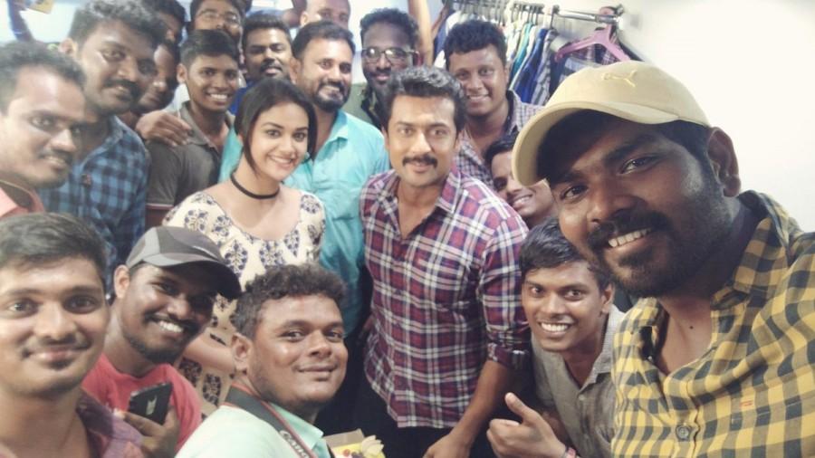 South Indian actor Suriya celebrates his birthday with Keerthy Suresh and Vignesh Shivan on Thaana Serndha Kootam sets. Suriya,Suriya birthday,Suriya birthday celebrations,Keerthy Suresh,Vignesh Shivan,Thaana Serndha Kootam,Suriya and Keerthy Suresh,Thaana Serndha Kootam sets,Thaana Serndha Kootam on the sets