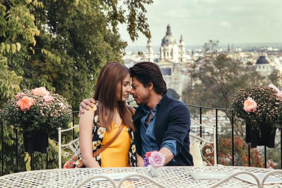 The romantic song will be launched by Shah Rukh Khan, Anushka Sharma, Imtiaz Ali and Pritam. The music of the film is widely appreciated. The songs have taken the audience by storm. The catchy lyrics and melodious tunes are stuck in people's head and we can see them humming the songs wherever we go. Jab Harry Met Sejal,Jab Harry Met Sejal songs,Anushka Sharma and Shah Rukh Khan,Anushka Sharma,Shah Rukh Khan,Hawayein,Hawayein songs