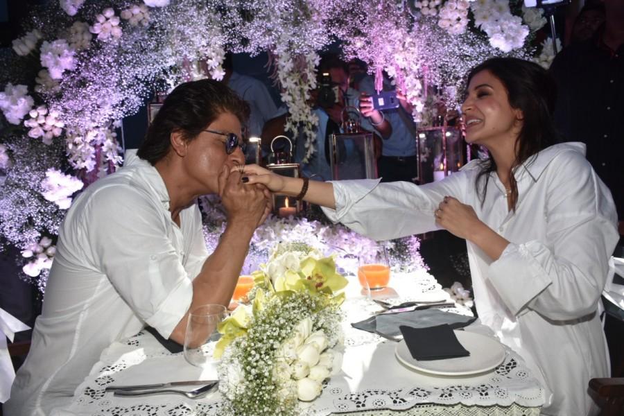The song launch event witnessed Pritam indulge in an impromptu performance strumming to the soulful tunes of Safar. Director Imtiaz Ali was seen speaking at length about the essence of the track and sharing behind the scene instances from the film. Hawayein,Hawayein song,Jab Harry Met Sejal,Jab Harry Met Sejal song,Shah Rukh Khan,Anushka Sharma