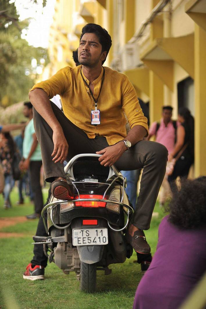 Music composed by Shaan Rahman. Allari Naresh,Nikhila Vimal,Meda Meeda Abbayi,Oru Vadakkan Selfie,oru vadakkan selfie remake,Meda Meeda Abbayi movie stills,Meda Meeda Abbayi movie pics,Meda Meeda Abbayi movie images,Meda Meeda Abbayi movie pictures,Meda Meeda Abbayi movie photos