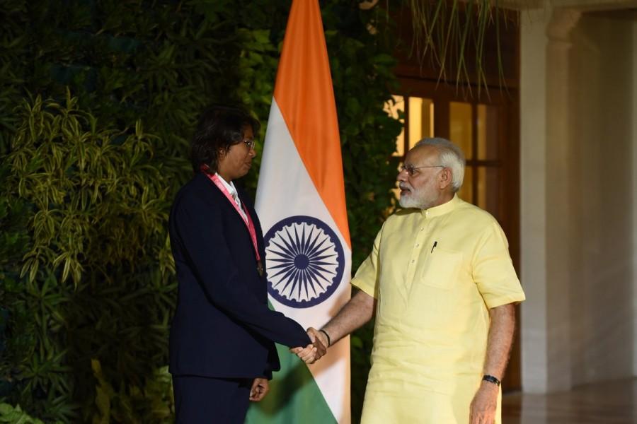 Modi tweeted: Jhulan Goswami is renowned not only in India but across the world for her bowling. Had a very good interaction with her today. PM Narendra Modi,Narendra Modi,Indian women cricketers,Poonam Raut,Mansi Joshi,Poonam Yadav,Rajeshwari Gayakwad,Jhulan Goswami,Shikha Pandey