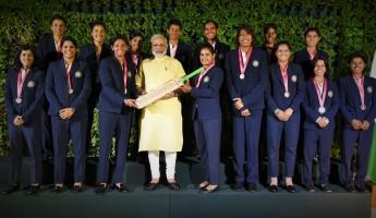 PM Narendra Modi,Narendra Modi,Indian women cricketers,Poonam Raut,Mansi Joshi,Poonam Yadav,Rajeshwari Gayakwad,Jhulan Goswami,Shikha Pandey