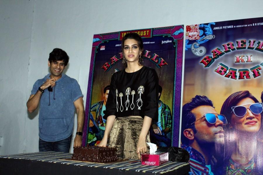 Kriti had cut the cake with her Bareilly Ki Barfi cast and crew and the media present at Mehboob studios in Bandra. The film's trailer and the song which was released recently has generated a lot of intrigue and curiosity amongst the audiences. Bareilly Ki Barfi is Ashiwny Iyer Tiwari's second film as a director and the film has created a lot of right noise and her direction has been praised by everyone. The performances of Kriti Sanon, Ayushmann Khurrana, and Rajkummar Rao have been hailed by one and all. Kriti Sanon,actress Kriti Sanon,Kriti Sanon birthday,Kriti Sanon birthday celebration,Bareilly Ki Barfi