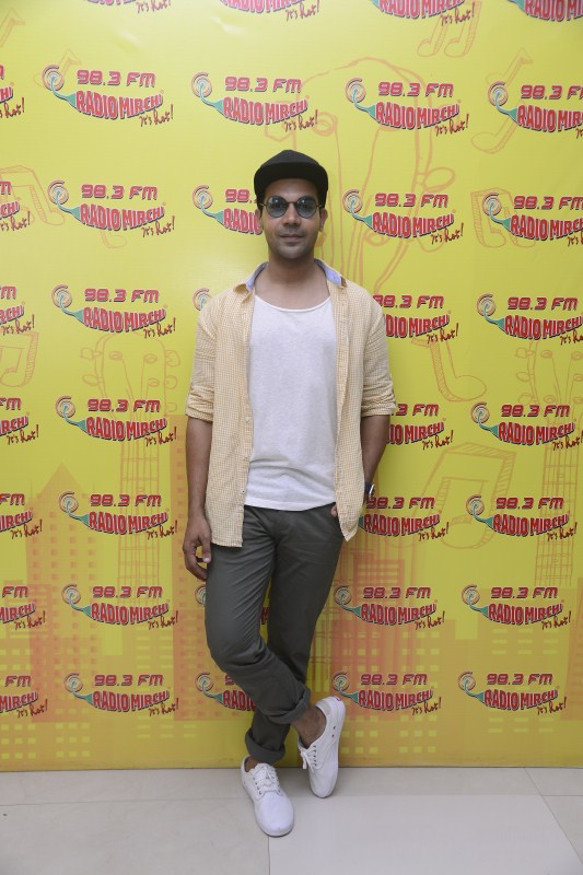 Bollywood actor Rajkumar Rao promotes Bareilly Ki Barfi at Radio Mirchi Studio. Kriti Sanon,Ayushmann Khurranna,Rajkumar Rao,Bareilly Ki Barfi,Bareilly Ki Barfi promotion,Bareilly Ki Barfi movie promotion