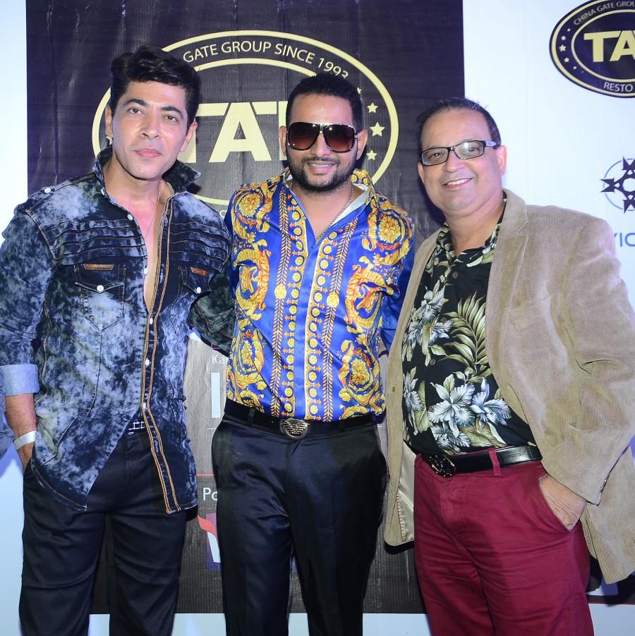 Dillzan Wadia, Savio D'sa and Dr.Mukul Dabholkar at the Karaoke World Championship 2017 launch party at TAP, Andheri West. Karaoke Kraziness,Karaoke Kraziness with celebs,Mudasir Ali,Vineet Sharma,Faisal N Ahmad,Savio D'sa,Manasi Athavale,Bobby Warren Fernandes,Sandra Fernandes