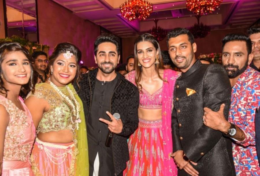 Bareilly Ki Barfi actors Ayushman Khurrana and Kriti Sanon, were up for mischief and decided to gatecrash an engagement ceremony. The actors have kick-started their promotions in a very unique and mischevious manner. Kriti Sanon along with co-star Ayushman Khurrana gatecrashed an engagement ceremony at a suburban hotel and surprised everyone. When the actors entered the ceremony people were shell shocked by their presence to which Ayushmann shares “We had warned the event managers but still, the moment we walked in, I could hear people saying, ‘Inko bhi bulaya hai kya?’. And the expression on the bride and groom’s faces was priceless!”. Ayushman Khurrana,Kriti Sanon,Khurrana,Bareilly Ki Barfi,Bareilly Ki Barfi actors