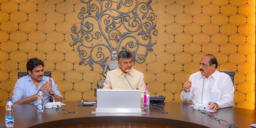 The actor made it clear that he doesn't have a hidden agenda. He said he supported the TDP-BJP alliance in the last elections on some issues. The actor, who had been slamming BJP for last few months for going back on its promise for special status to Andhra Pradesh and also targeting TDP for failing to put pressure on BJP, appeared to have softened his stand. He, however, denied that he has given up his struggle over the issue. He said he would chalk out a plan as to how to highlight the issue and take it to the notice of the Central government. Pawan said both TDP and YSR Congress had stated that they have their own compulsions in pressing the issue of special status. Jana Sena,Jana Sena chief,Pawan Kalyan,CM Chandrababu Naidu,Chandrababu Naidu,Pawan Kalyan meets CM Chandrababu Naidu