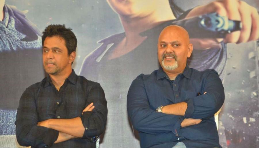Actor Arjun Sarja and Director Arun Vaidyanathan at Nibunan success meet. Arjun Sarja,actor Arjun Sarja,Nibunan success meet,Nibunan success meet pics,Nibunan success meet images,Nibunan success meet photos,Nibunan success meet stills,Nibunan success meet pictures