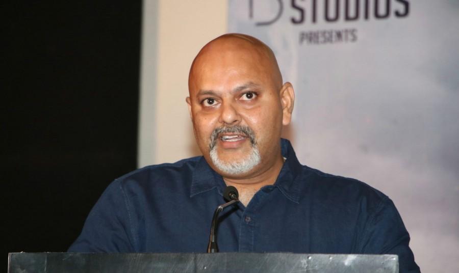 Director Arun Vaidyanathan at Nibunan success meet. Arjun Sarja,actor Arjun Sarja,Nibunan success meet,Nibunan success meet pics,Nibunan success meet images,Nibunan success meet photos,Nibunan success meet stills,Nibunan success meet pictures