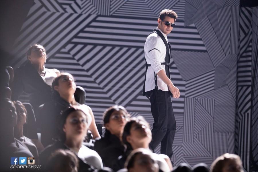 Mahesh Babu’s Boom Boom song phoots from SPYder movie. Mahesh Babu,Boom Boom,Boom Boom song,Spyder song Boom Boom release,SPYder,SPYder songs,SPYder pics,SPYder images,SPYder stills,SPYder pictures,SPYder photos