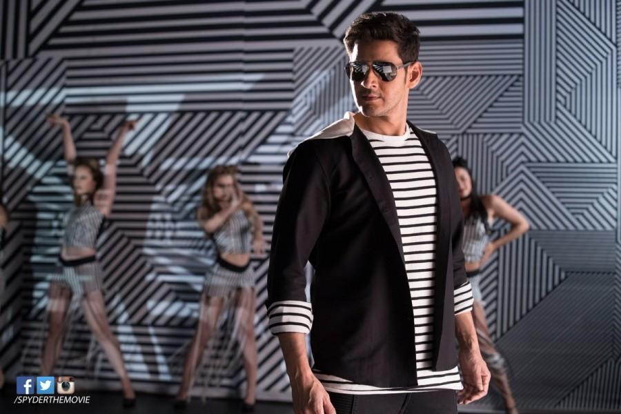 Mahesh Babu’s Boom Boom song images from SPYder movie. Mahesh Babu,Boom Boom,Boom Boom song,Spyder song Boom Boom release,SPYder,SPYder songs,SPYder pics,SPYder images,SPYder stills,SPYder pictures,SPYder photos