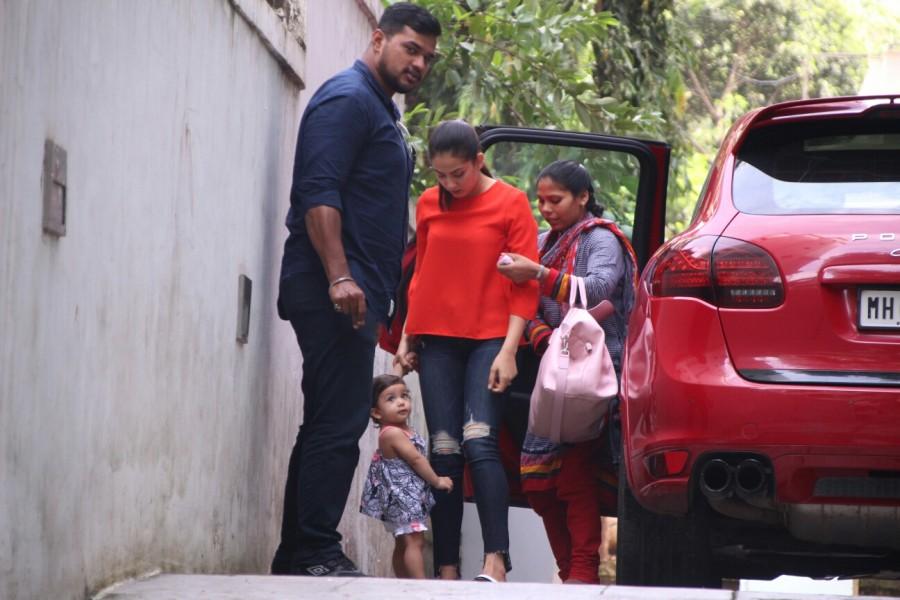 Actor Shahid's daughter Misha takes her baby steps on a day out with mum Mira Rajput. Shahid Kapoor,Shahid Kapoor daughter,Shahid Kapoor daughter Misha,Mira Rajput,Mira Rajput daughter,shahid kapoor mira rajput