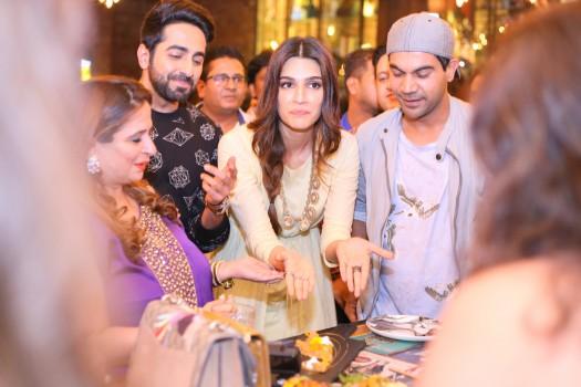 Bareilly Ki Barfi has been making right noise ever since the trailer has been released. A popular restaurant in Mumbai known for its continental cuisine has made an addition to their dessert menu with Bareilly Ki Barfi. Despite being a continental restaurant the owner has come up with a new dessert to their menu with Barfi.