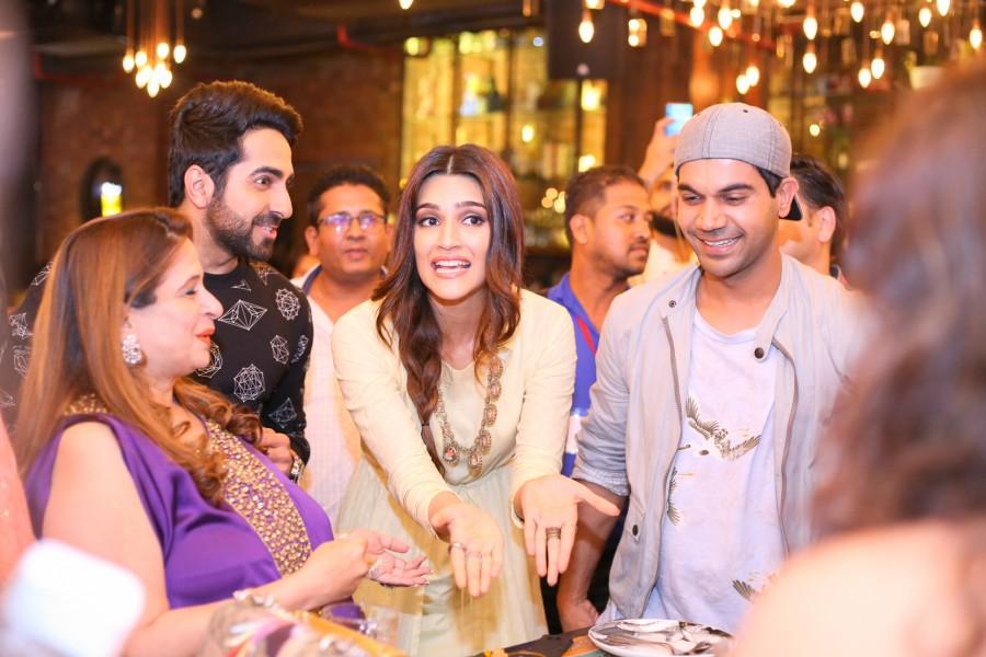 Juno Chopra is the creative producer who has been involved with all aspects of the film. Written by Dangal's writer director Nitesh Tiwari and Shreyas Jain, Bareilly Ki Barfi is scheduled to release on 18th August 2017. Bareilly Ki Barfi,Bareilly Ki Barfi restaurant,Ayushmann Khurrana,Rajkummar Rao,Bareilly Ki Barfi movie,Kriti Sanon