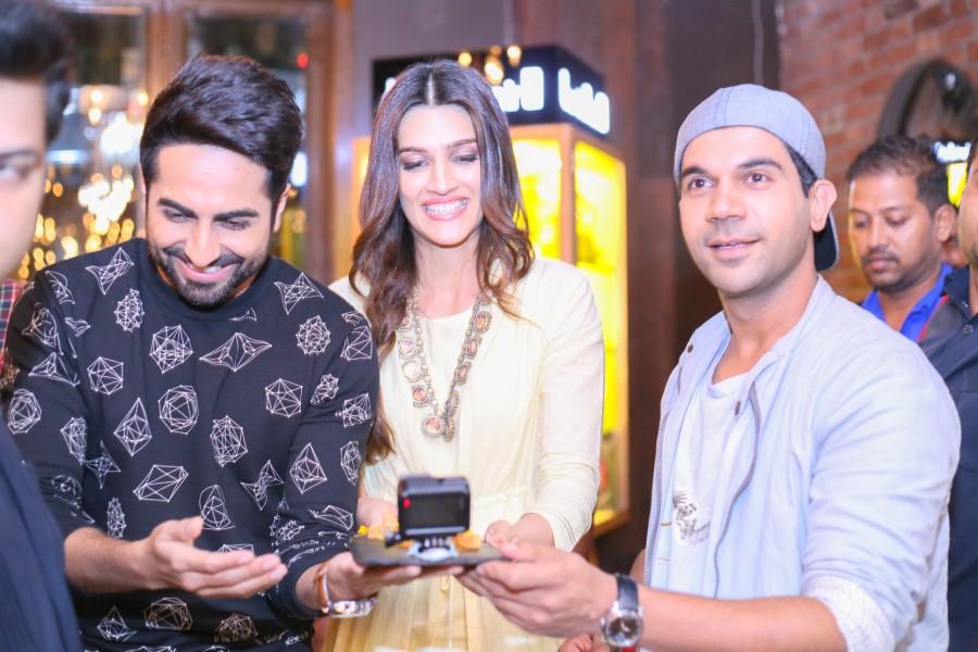 Bareilly Ki Barfi is produced by Junglee Pictures and BR Studios. Bareilly Ki Barfi,Bareilly Ki Barfi restaurant,Ayushmann Khurrana,Rajkummar Rao,Bareilly Ki Barfi movie,Kriti Sanon