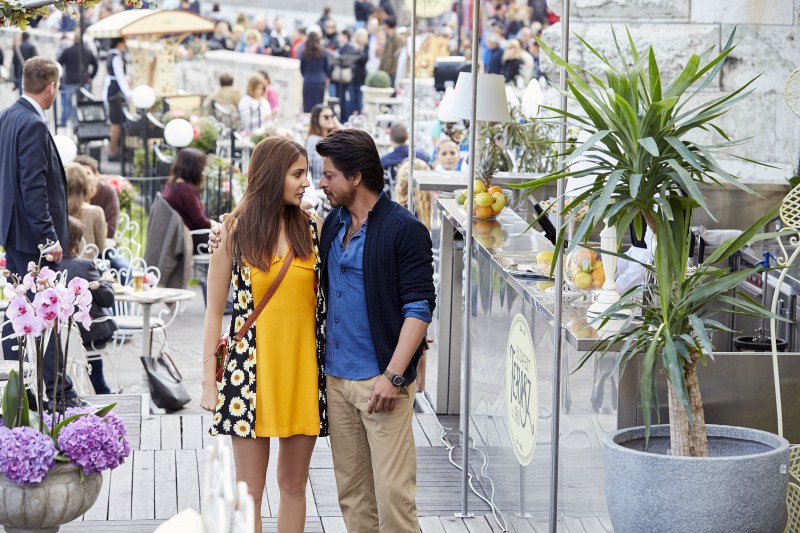 Jab Harry met Sejal is an upcoming Bollywood romantic comedy film written and directed by Imtiaz Ali. Starring Shah Rukh Khan and Anushka Sharma in the lead role. Shah Rukh Khan and Anushka Sharma,Shah Rukh Khan,Anushka Sharma,Jab Harry met Sejal stills,Jab Harry met Sejal pics,Jab Harry met Sejal images,Jab Harry met Sejal photos,Jab Harry met Sejal pictures