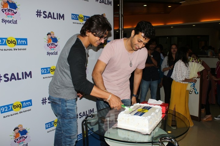 Singers Shaan and Salim Merchant celebration Friendship Day at the 92.7 Big FM in Mumbai, on Aug 3, 2017. Shaan,Salim,Singer Shaan,Singer Salim,Shaan,Salim celebrates Friendship,Friendship day,Friendship day celebration