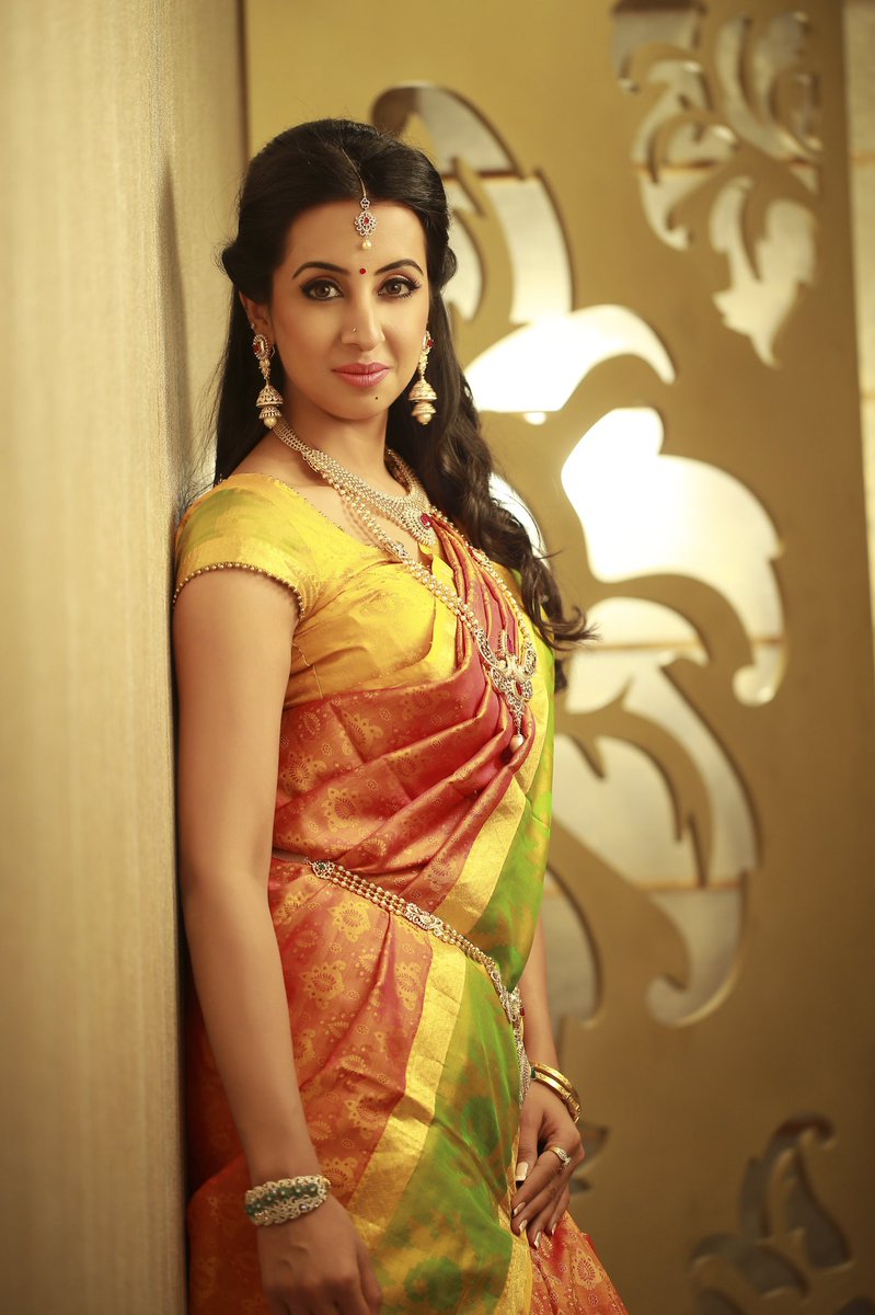 Film actress Sanjjjanaa Galrani's traditional look for Varamahalakshmi festival. Sanjjjanaa Galrani,Sanjjjanaa Galrani traditional look,Sanjjjanaa Galrani in saree,Sanjjjanaa Galrani saree,Sanjjjanaa Galrani saree pics,Sanjjjanaa Galrani saree images,Sanjjjanaa Galrani saree stills,Sanjjjanaa Galrani saree pictures,Varamahalakshmi fes