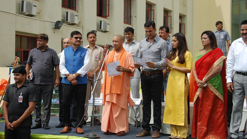 Actor Akshay Kumar, who is surprised by how 54 per cent people in India dont have toilets in their homes, on Friday released a toilet anthem titled "Toilet Ka Jugaad" from his upcoming film "Toilet: Ek Prem Katha". Akshay Kumar,actor Akshay Kumar,Toilet anthem,Toilet Ka Jugaad,Swachh Bharat campaign,Narendra Modi,PM Narendra Modi