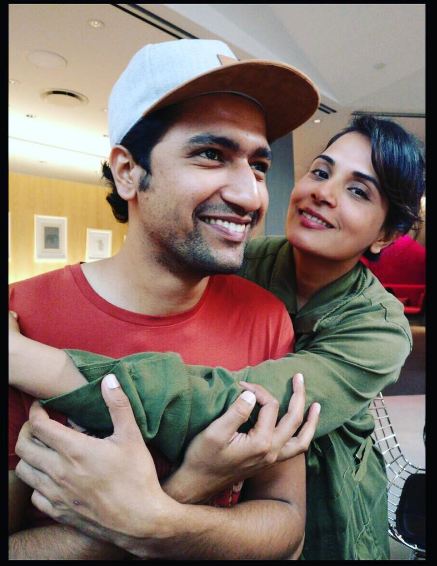 Richa Chadda- Vicky Kaushal: Their first together was Masaan, which was praised excessively. They also shot with AIB on the theme of a honest take on How Bollywood has enabled harassment over the years. They weren't opposite each other in Masaan, but they connected so well that now they are seen supporting each other at every show/movie one of them does. Richa also showers her love on her Instagram profile for Vicky every now and then. Recently, Vicky posted on instagram praising Richa for her role in Inside Edge referring to her as "forever favourite". Friendship Day special,Friendship Day,Friendship Day 2017,Alia Bhatt- Varun Dhawan,Anushka Sharma- Ranbir Kapoor,Kalki Koechlin- Gulshan Devaiah,Richa Chadda- Vicky Kaushal,Parineeti Chopra- Siddharth Malhotra