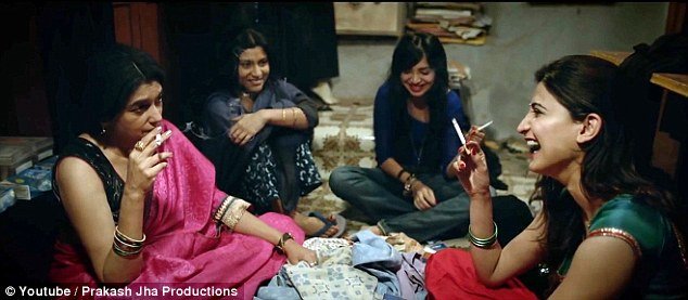 Lipstick under my Burkha ladies: The fearlessly feminist film not only gives a voice to the lipstick dreams of the protagonists but also focuses on the girl code, or the unconditional bond of female friendship. The story evolves around the lives of four very different women who live in the same neighborhood in Bhopal and how their extraordinary secrets form the base of their unlikely friendship. Friendship Day special,Friendship Day,Friendship Day 2017,Victoria & Abdul,Angie and Freddie in Finding Fanny,Shiv Natraj and Tara in Waiting,Dr Jehangir and Kaira in Dear Zindagi,Dear Zindagi,Lipstick under my Burkha ladies