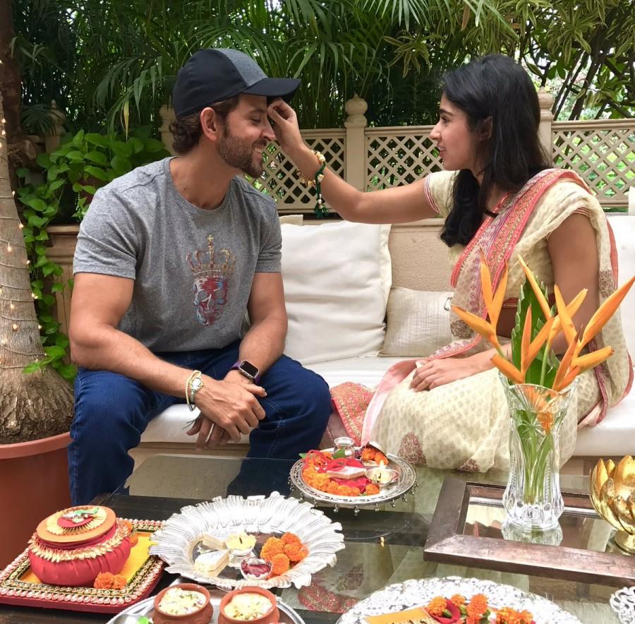 Bollywood film actor Hrithik Roshan celebrates Raksha Bandhan with sister Sunaina Roshan. Hrithik Roshan,Hrithik Roshan celebrates Raksha Bandhan,Sunaina Roshan,Raksha Bandhan,Raksha Bandhan celebration