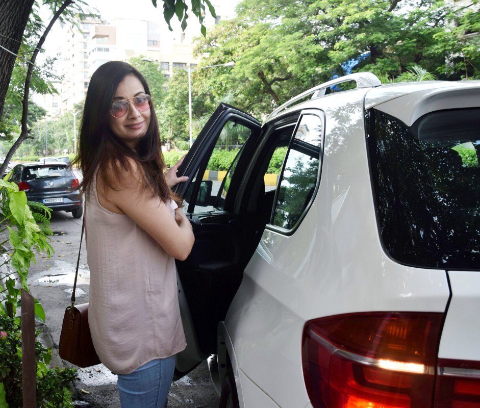 Bollywood actress Dia Mirza spotted at Bandra. Dia Mirza at Bandra,Dia Mirza spotted at Bandra,Dia Mirza snapped at Bandra,Dia Mirza,actress Dia Mirza,Dia Mirza latest pics,Dia Mirza latest images,Dia Mirza latest stills,Dia Mirza latest pictures,Dia Mirza latest photos