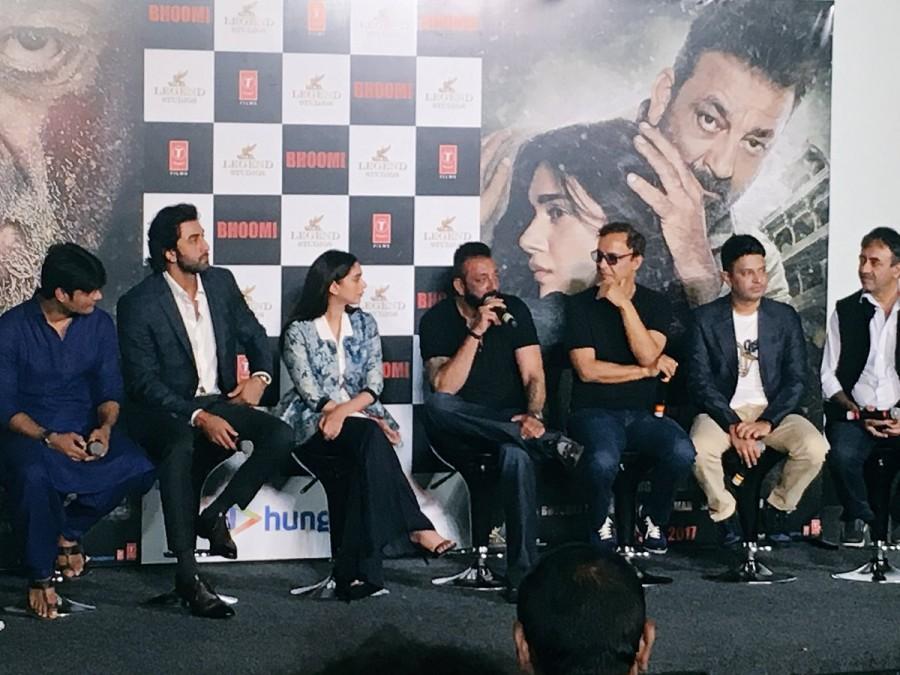Celebs like Ranbir Kapoor, Sanjay Dutt, Aditi Rao Hydari, Raju Hirani and Vidhu Vinod Chopra at Bhoomi Trailer launch event. Sanjay Dutt,Ranbir Kapoor,Aditi Rao Hydari,Bhoomi Trailer launch,Bhoomi Trailer,Bhoomi Trailer launch pics,Bhoomi Trailer launch images,Bhoomi Trailer launch stills,Bhoomi Trailer launch pictures,Bhoomi Trailer launch photos