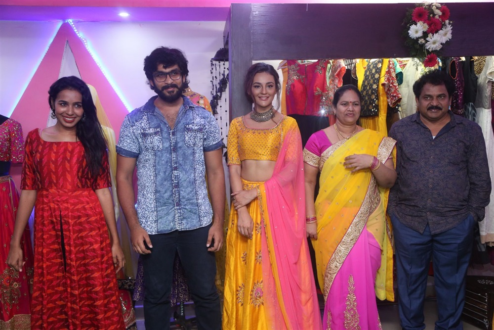 Seerat Kapoor & Pujita Ponnada launches Akruthi Designer Studio. Seerat Kapoor,actress Seerat Kapoor,Akruthi Designer Studio,Seerat Kapoor launches Akruthi Designer Studio