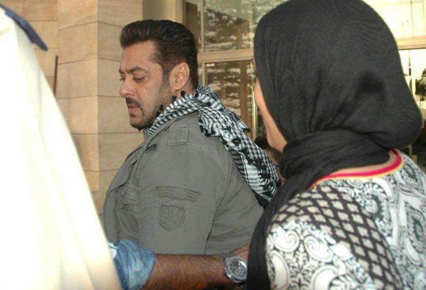 The Yash Raj Films project is a sequel to the blockbuster film "Ek Tha Tiger". Salman Khan,actor Salman Khan,Tiger Zinda Hai,Tiger Zinda Hai working stills,Tiger Zinda Hai working pics,Tiger Zinda Hai working images,Tiger Zinda Hai working photos,Tiger Zinda Hai working pictures