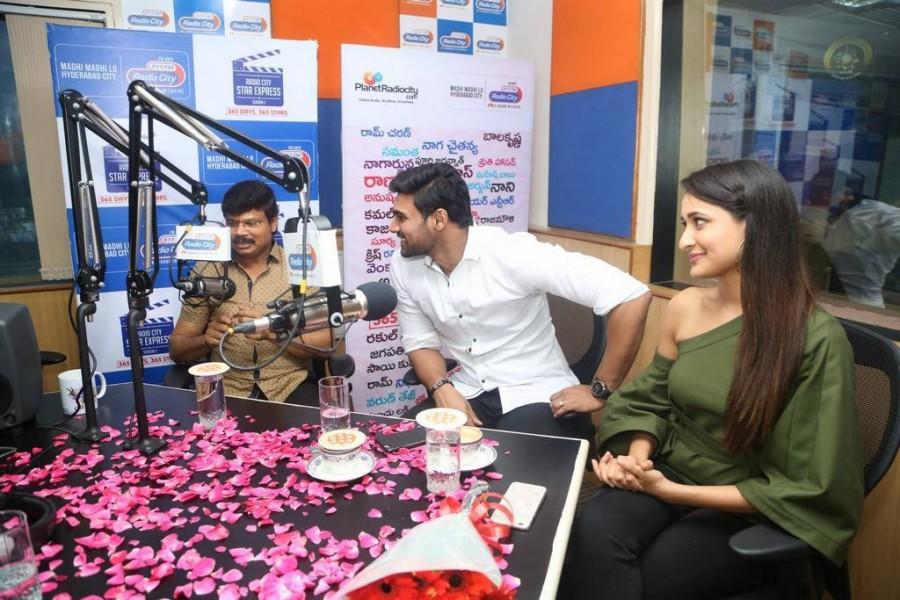Bellamkonda Sreenivas, Rakul Preet Singh promote Jaya Janaki Nayaka at Radio City. Bellamkonda Sreenivas,Rakul Preet Singh,Jaya Janaki Nayaka,Jaya Janaki Nayaka promotion,Jaya Janaki Nayaka movie promotion