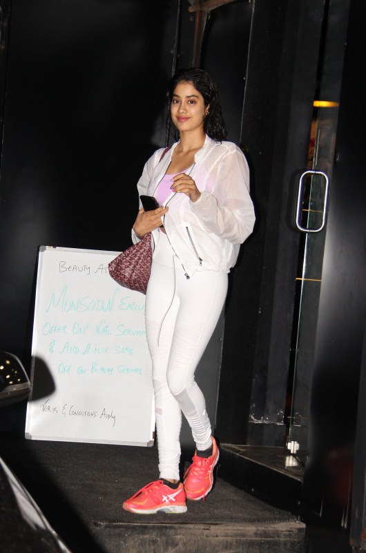 View pics of Jhanvi Kapoor Spotted At Tip & Toe Juhu Jhanvi Kapoor,actress Jhanvi Kapoor,Jhanvi Kapoor spotted at Tip & Toe,Jhanvi Kapoor at Tip & Toe,Tip & Toe,Tip & Toe salon