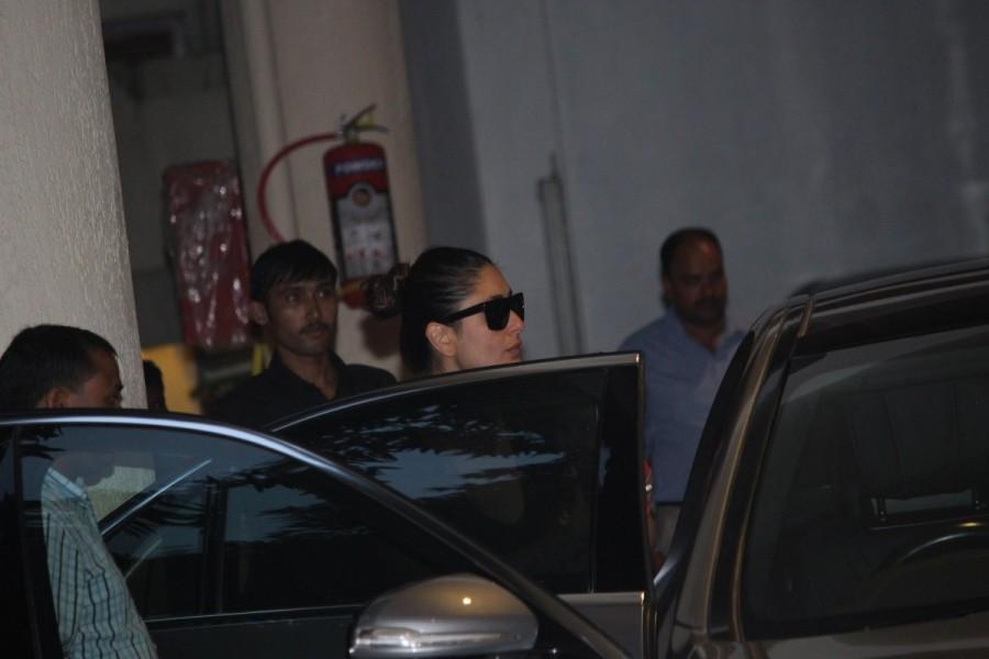 Swiss-Returned Taimur Ali Khan Visits Grandmother Babita With Mom Kareena Kapoor. Kareena Kapoor,Kareena Kapoor Khan,Kareena Kapoor with Son,Kareena Kapoor with Son Taimur,Taimur Ali Khan,Taimur at Babita's House