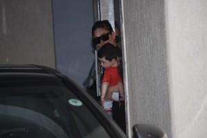 Kareena Kapoor,Kareena Kapoor Khan,Kareena Kapoor with Son,Kareena Kapoor with Son Taimur,Taimur Ali Khan,Taimur at Babita's House