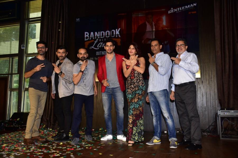 The song was well received and had instantly struck a chord with the people who had witnessed it. Sidharth Malhotra had also rapped the song for everyone present at the launch and later Jacqueline and Sidharth both treated the audiences with some dance moves from the song. 'Bandook Meri Laila' is a song power packed with stunts and action. Sidharth Malhotra and Jacqueline Fernandez's sizzling chemistry is the highpoint of the song. Sidharth Malhotra,Jacqueline Fernandez,Directors Raj Nidimoru,Krishna DK,Sachin Jigar,Bandook Meri Laila,A Gentleman