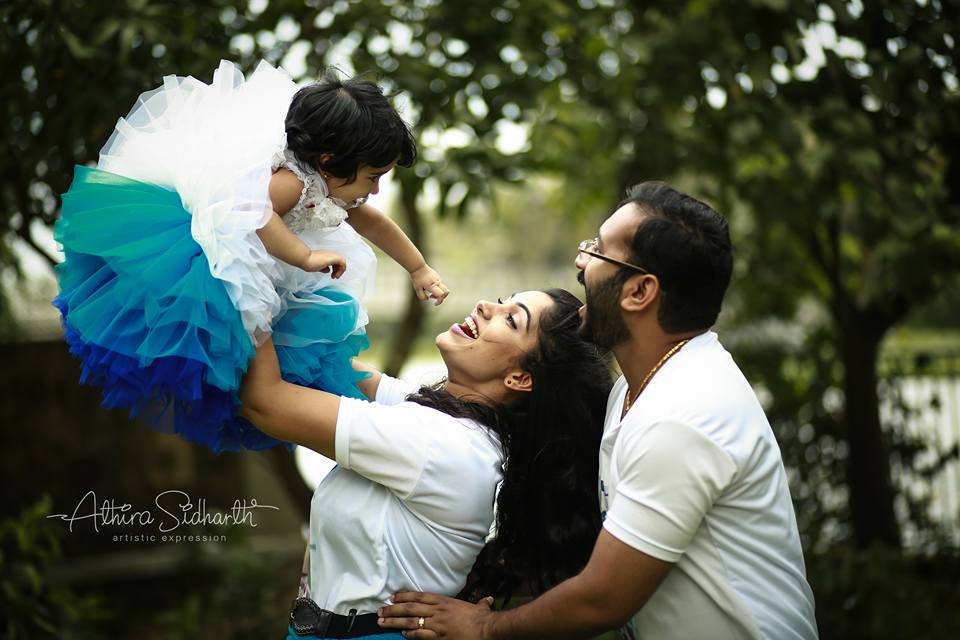 Mammootty, Navya Nair, Mrudula Murali, Shilpa Bala, Bhamaa, Midhun Murali, Rachana Narayanankutty, among many other celebs attended the marriage. Muktha,Muktha family photos,Muktha daughter,Muktha daughter photos,Muktha rinku tomy,rimi tomy,Muktha daughter first birthday