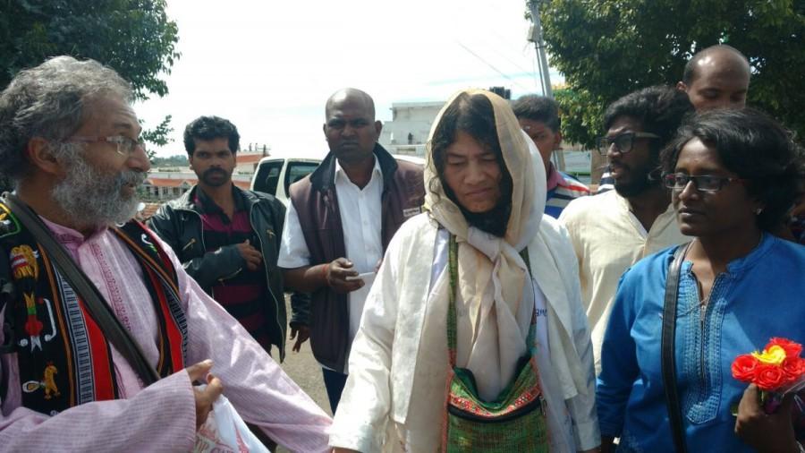 "The two came in the morning and completed the formalities. They also exchanged garlands," an official in the sub-registrar office told IANS over phone. Irom Sharmila,Irom Sharmila gets married,Irom Sharmila married,Irom Sharmila married Desmond Coutinho,Desmond Coutinho