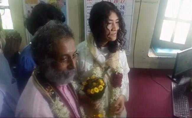Sharmila, who hails from Manipur and fought against the Armed Forces (Special Powers) Act (AFSPA) by going on a hunger strike for 16 years, decided to settle in Kodaikanal after losing the assembly poll in her home state this year. Irom Sharmila,Irom Sharmila gets married,Irom Sharmila married,Irom Sharmila married Desmond Coutinho,Desmond Coutinho