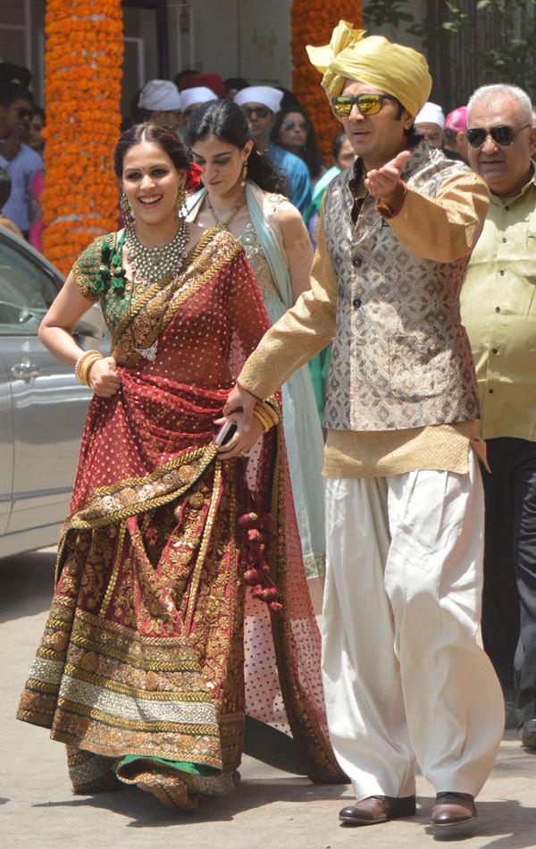 Genelia D'Souza' and Riteish Deshmukh on Nigel D'Souza Wedding Genelia D'Souza brother wedding,Genelia D'Souza,Genelia D'Souza brother name,Nigel D'Souza,Nigel D'Souza wedding,Navneet Saluja