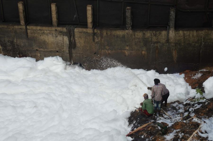 Previously, in May 2015 and August 2016, froth over the Bellandur Lake had caught fire due to formation of flammable methane gas. Bengaluru's Bellandur Lake,Bellandur Lake,smoke at bellandur lake,bellandur lake foam,Bellandur Lake pollution,Bellandur Lake toxic foam