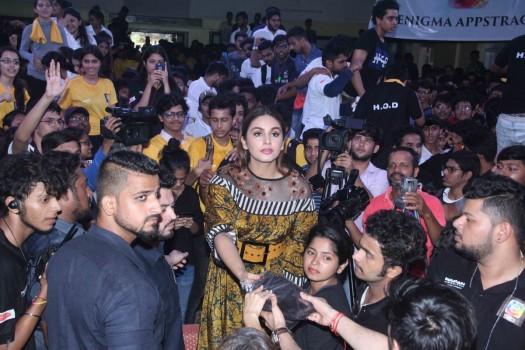 Huma Qureshi snapped promoting 'Partition: 1947' at Poddar college.