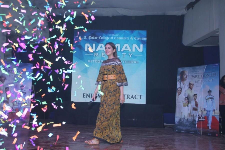 Actress Huma Qureshi spotted promoting 'Partition: 1947' at Poddar college. Huma Qureshi,Partition: 1947,Partition: 1947 promotion,Partition: 1947 movie promotion,Huma Qureshi promotes Partition: 1947,Huma Qureshi at Podar College