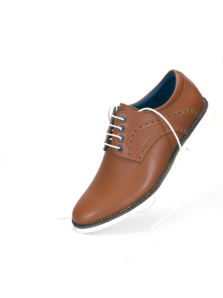 Wedding shoes: Wedding shoes for men are broadly distinguished in two categories -- Indian and Western. The traditional embroidered Jootis or the leather strapped sandals are the right choice if you opt for a proper traditional look for attending a wedding. Formal lace up shoes and even loafers go well with suits and bandhgalas. Kuldeep Singh,Managing Director,San Frissco,Shoes for Different Occasions